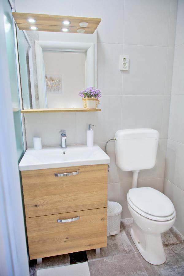 Apartment Karolina - Green Oasis Πούλα Εξωτερικό φωτογραφία