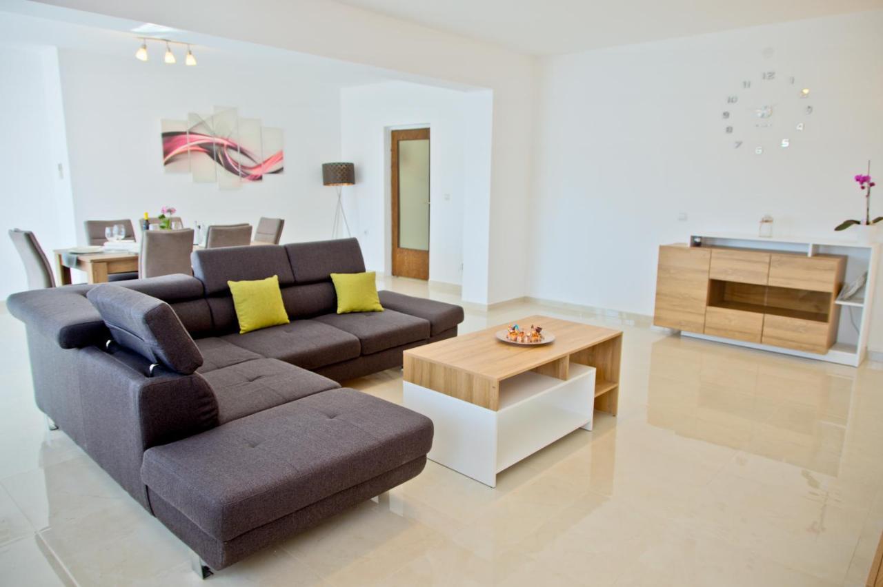 Apartment Karolina - Green Oasis Πούλα Εξωτερικό φωτογραφία