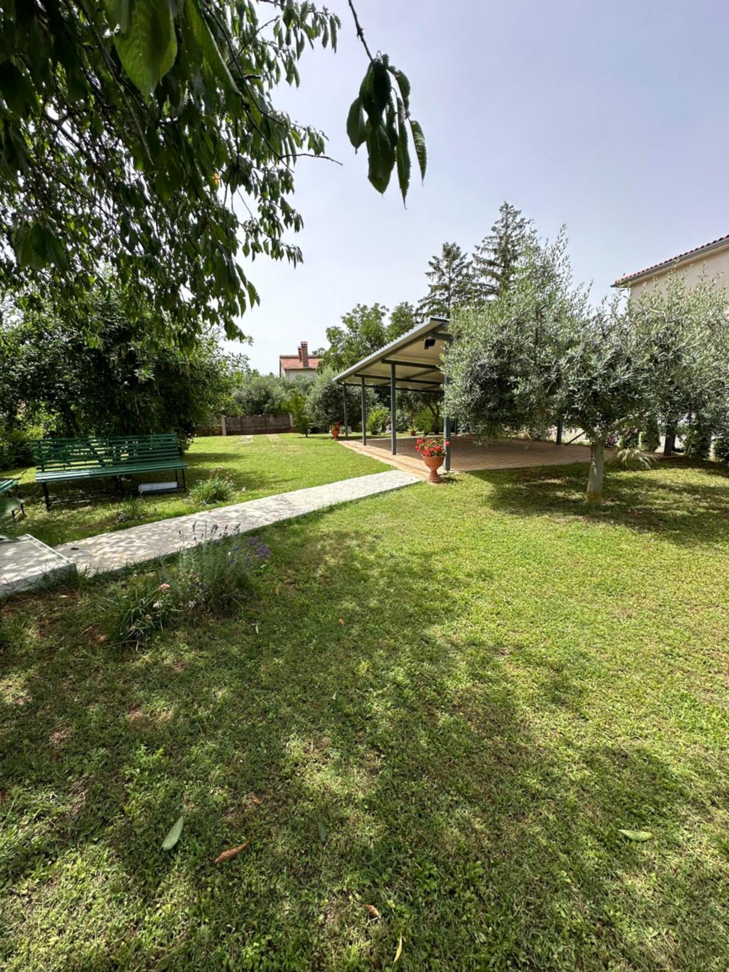 Apartment Karolina - Green Oasis Πούλα Εξωτερικό φωτογραφία